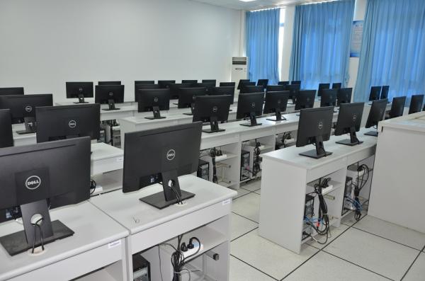 多媒體計算機教室在多媒體設計教學中的應用